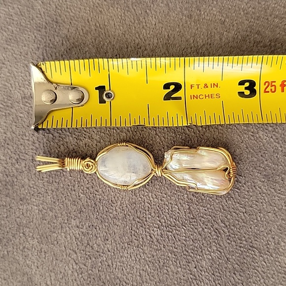 Moonstone & Fresh Water Pearl Pendant - Picture 5 of 6